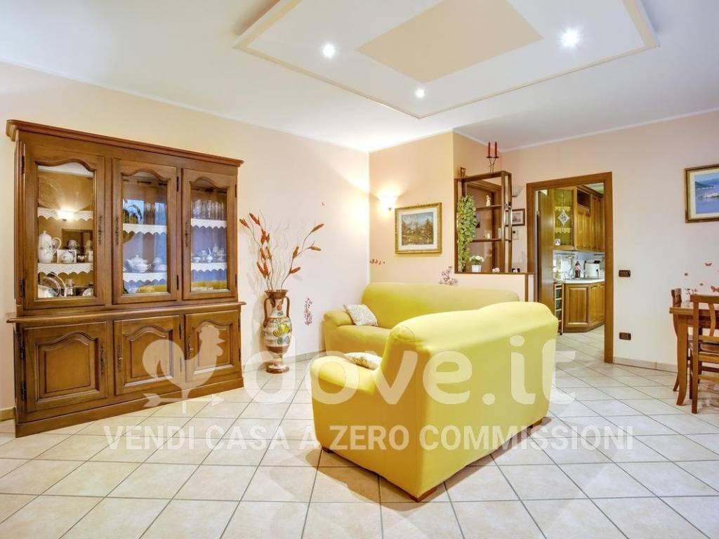 Appartamento a Castronno in Via Belvedere, 13 - Foto 5