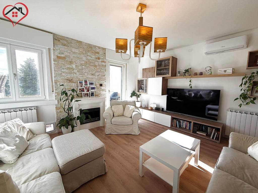 Appartamento a Trieste in Via Vito Timmel, 4 - Foto 2