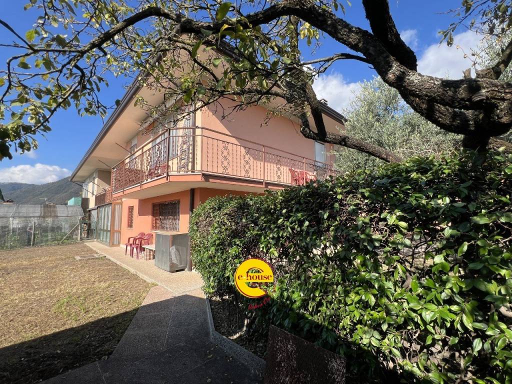 Villa a Borso del grappa in Via martiri del Grappa - Foto 5