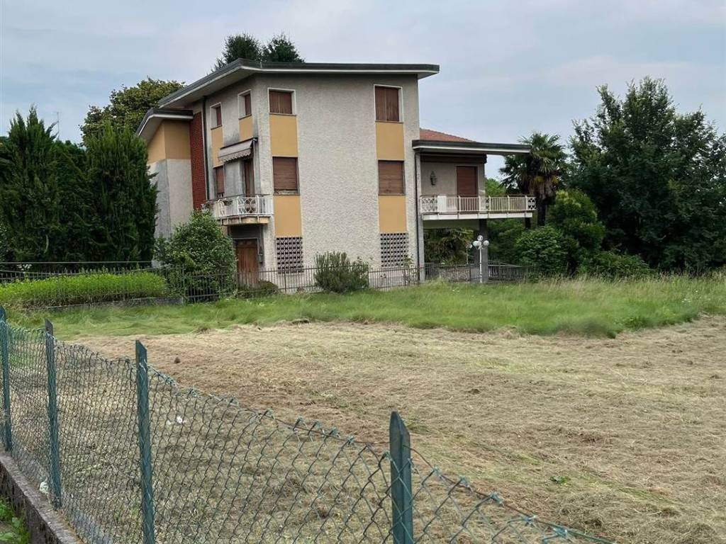 Terreno a Besozzo in Via Vasconi - Foto 5