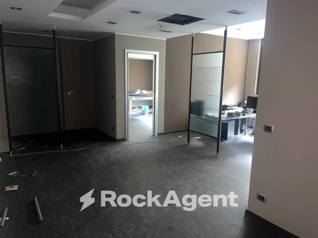 Palazzo / stabile a Varazze in Via Emilio Vecchia - Foto 3