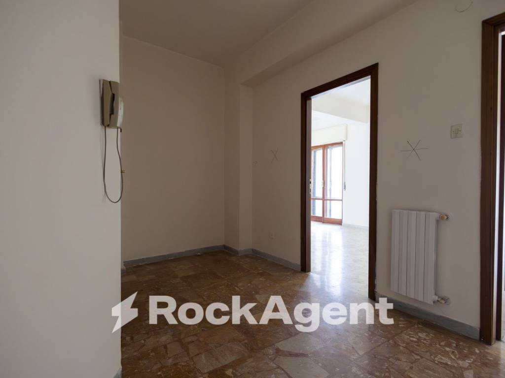 Appartamento a Catanzaro in Viale Vincenzo de Filippis, 68 - Foto 3