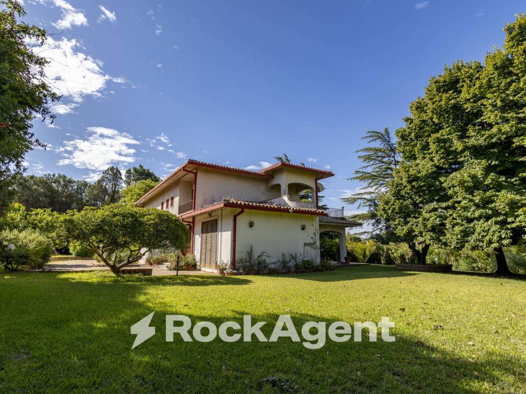 Villa a Catanzaro in Via Solferino, 10 - Foto 2