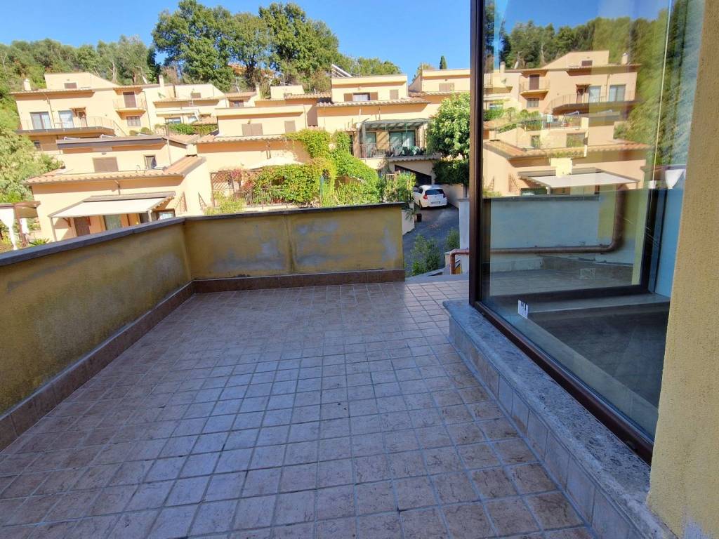 Villetta a schiera a Monte porzio catone in Via Galileo Galilei, 3 - Foto 2