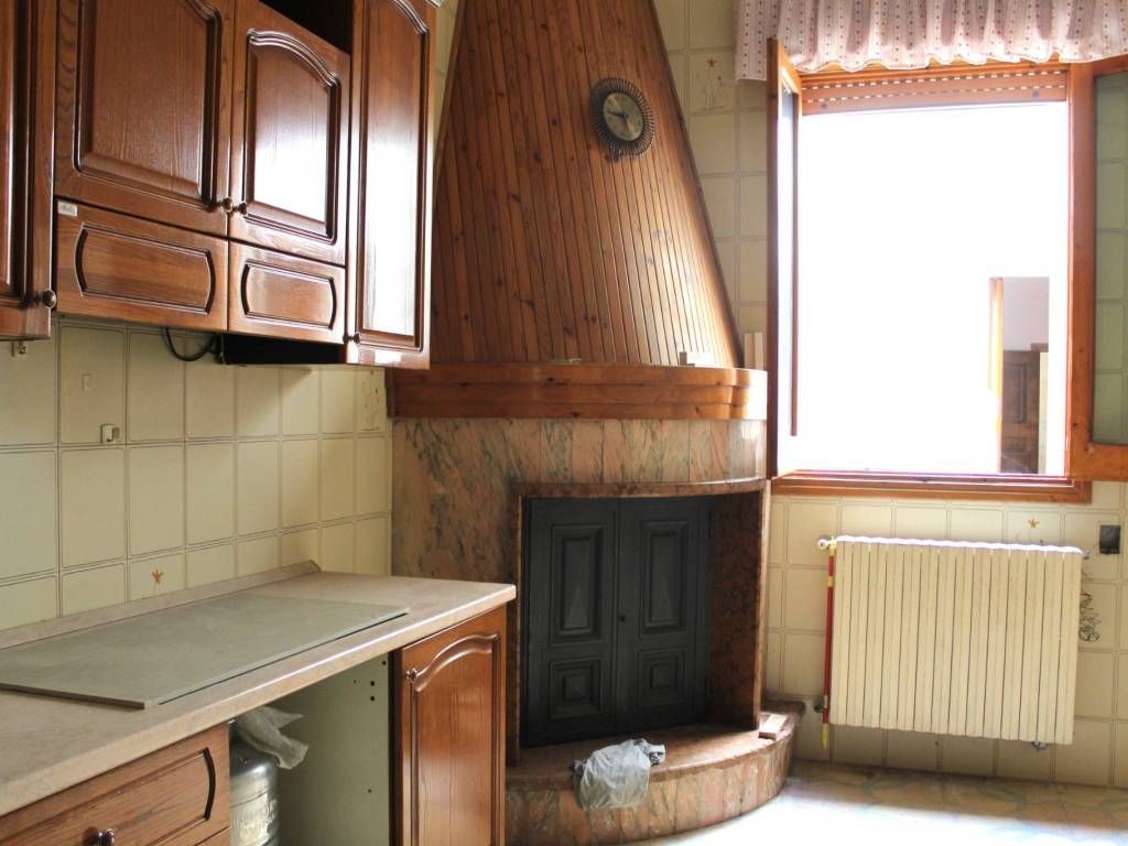 Appartamento a Francavilla fontana in Via Ruggero Leoncavallo - Foto 2