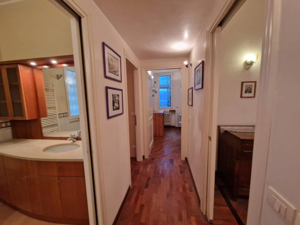 Appartamento a Genova in Via Puggia - Foto 2