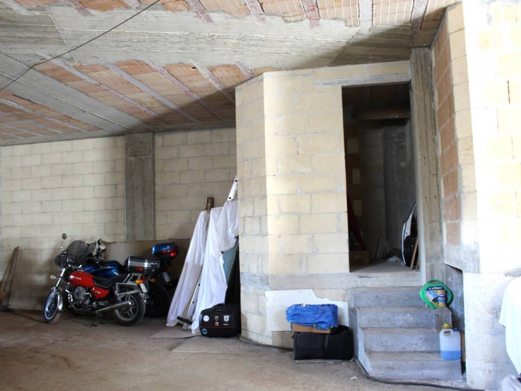 Box / garage a Francavilla fontana in Via Giosuè Carducci - Foto 5