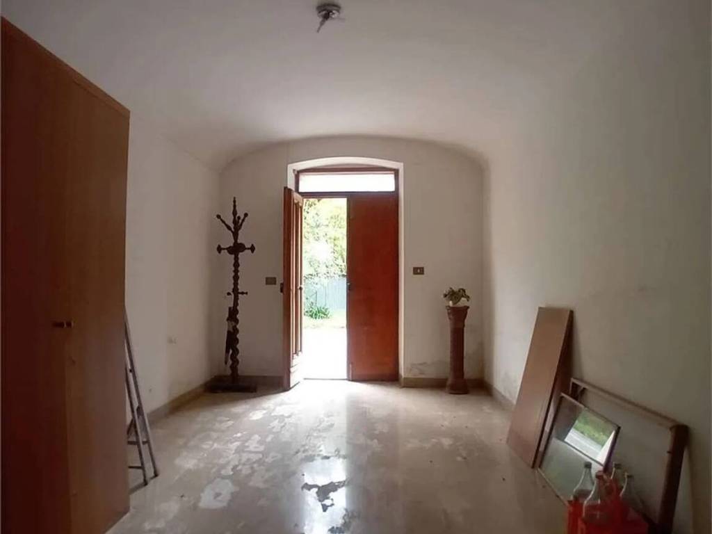 Appartamento a Fiuminata in Strada Septempedana - Foto 2