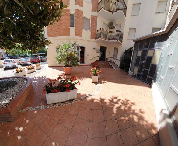 Appartamento a Comacchio in Viale della Paganella, 1 - Foto 2