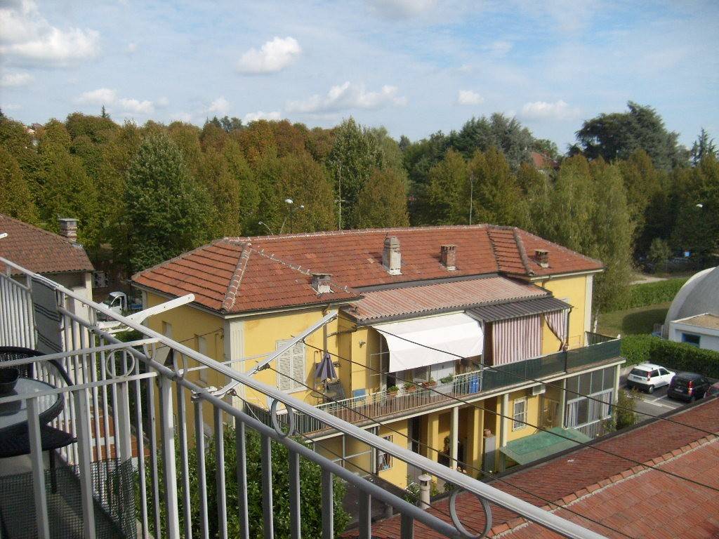 Appartamento a Chieri in Via David Levi - Foto 2