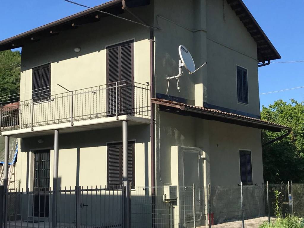 Villa a Vezza d'alba in Strada per Valmaggiore - Foto 2