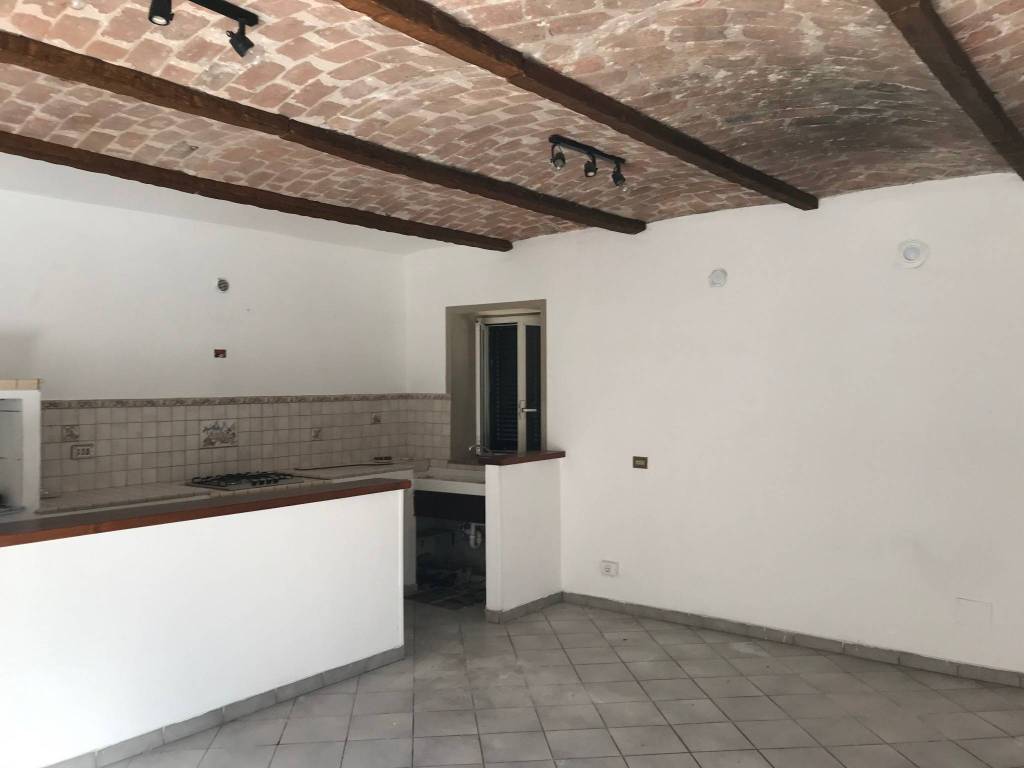 Villa a Vezza d'alba in Strada per Valmaggiore - Foto 4