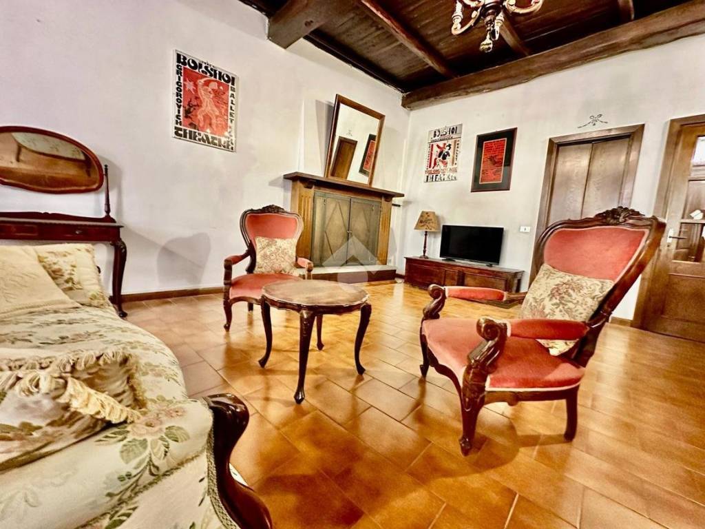Appartamento a Spoleto in Via Salara Vecchia - Foto 4