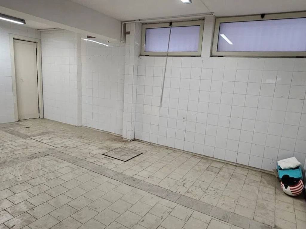 Box / garage a Salerno in Via Belvedere - Foto 3