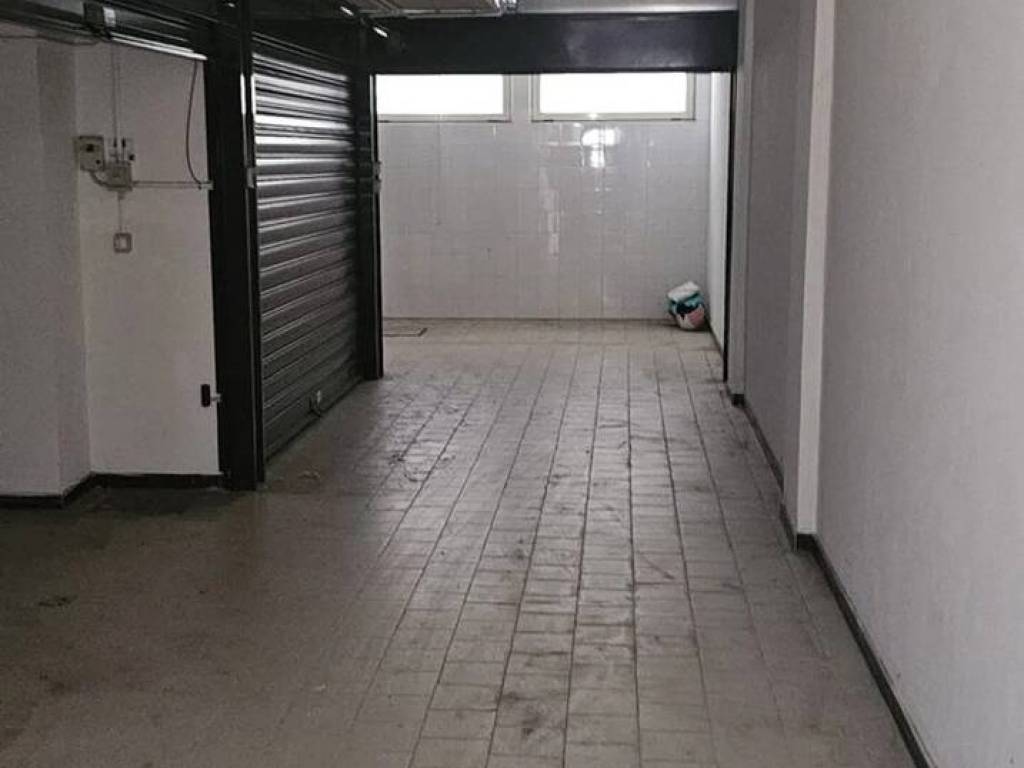Box / garage a Salerno in Via Belvedere - Foto 4