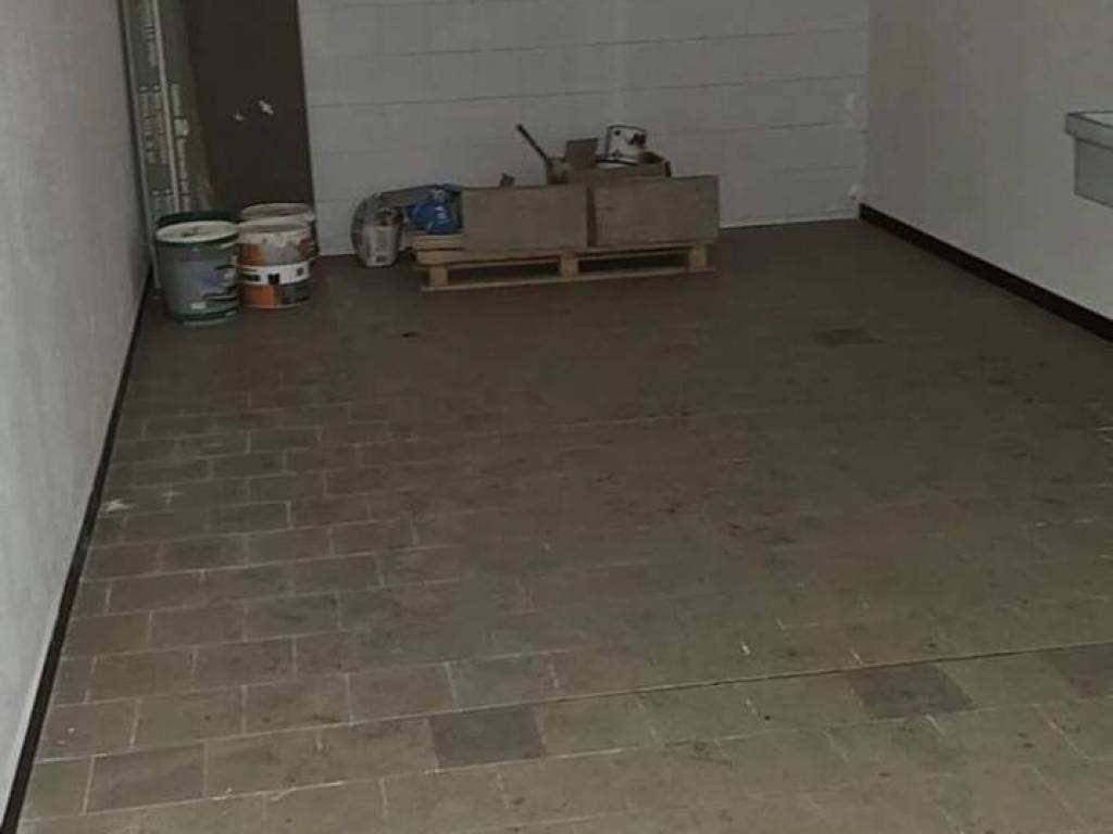 Box / garage a Salerno in Via Belvedere - Foto 5