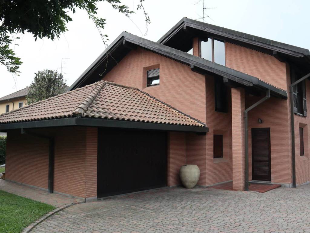 Villa a Vedano olona in Via Venegono, 71 - Foto 5