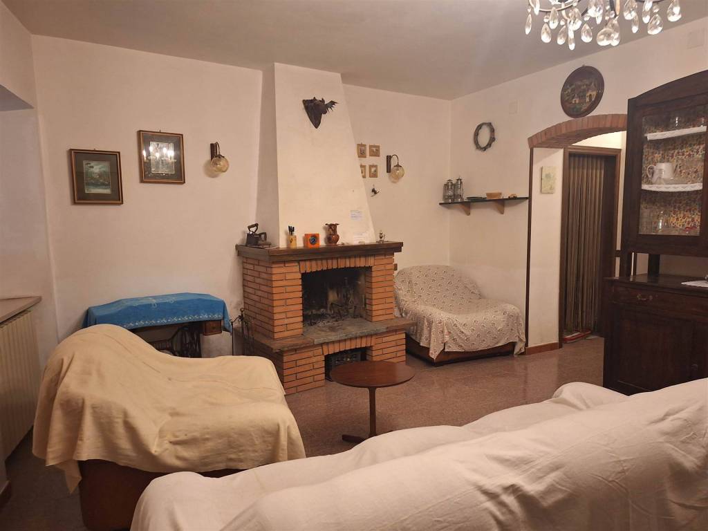 Casa indipendente a Castelraimondo - Foto 4