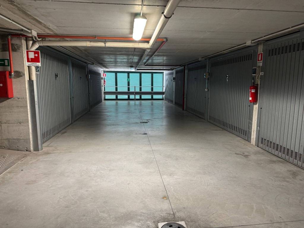 Box / garage a Genova in Via Felice Cavallotti - Foto 3