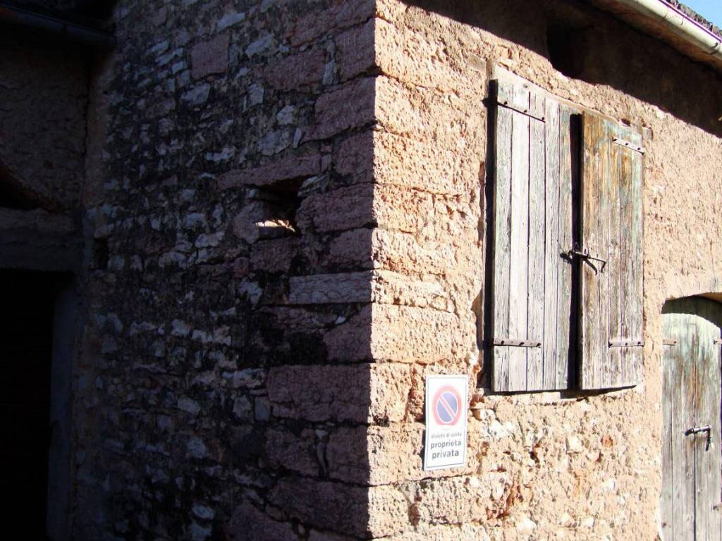 Rustico / casale a Erbezzo in Contrada Zulli - Foto 2