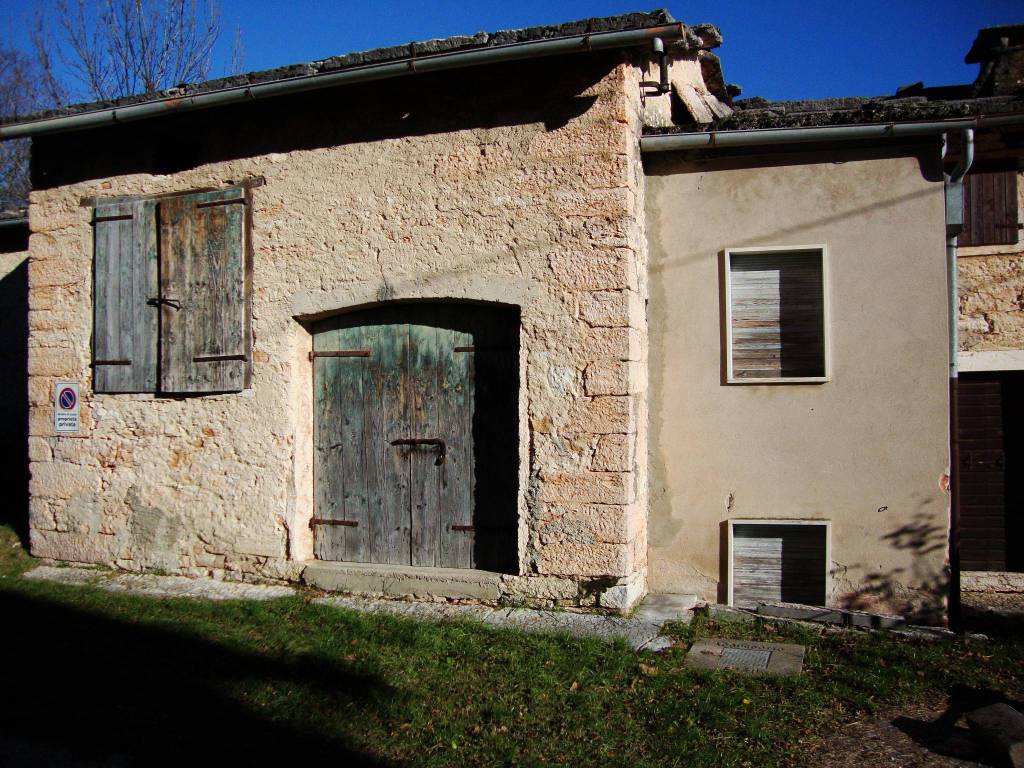 Rustico / casale a Erbezzo in Contrada Zulli - Foto 5