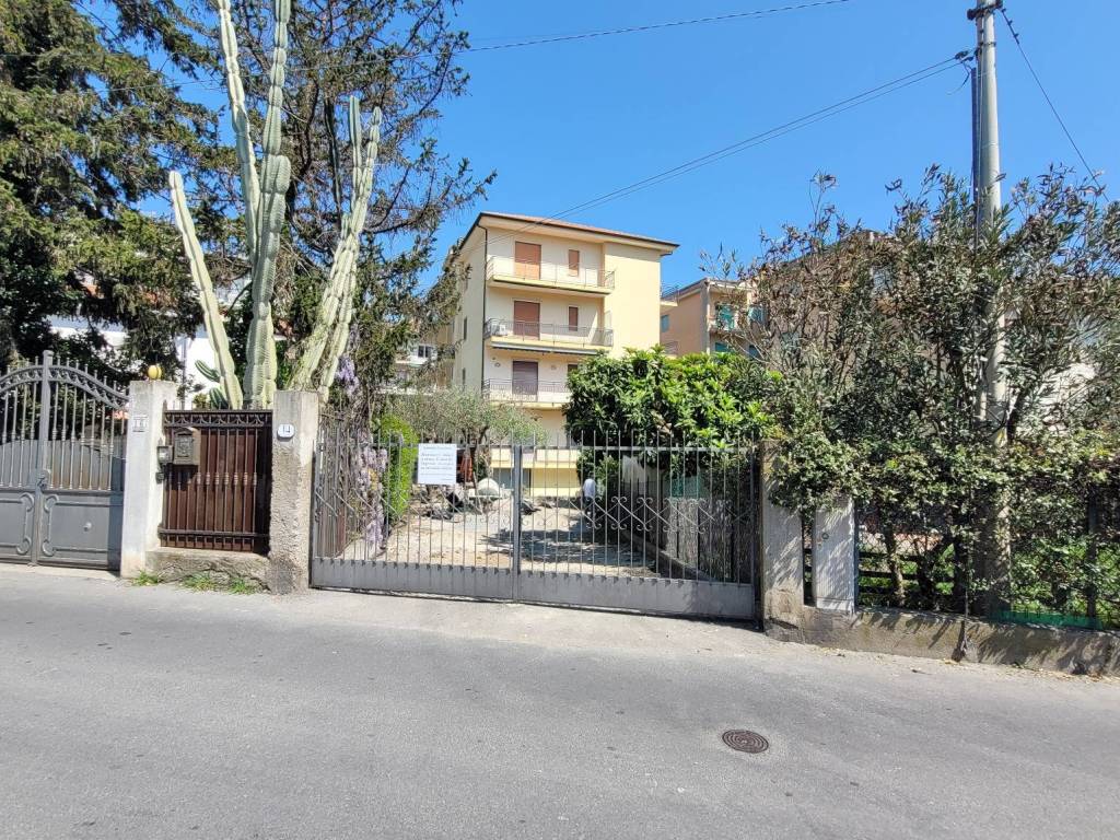 Box / garage a Diano marina in Via Villebone, 14 - Foto 2