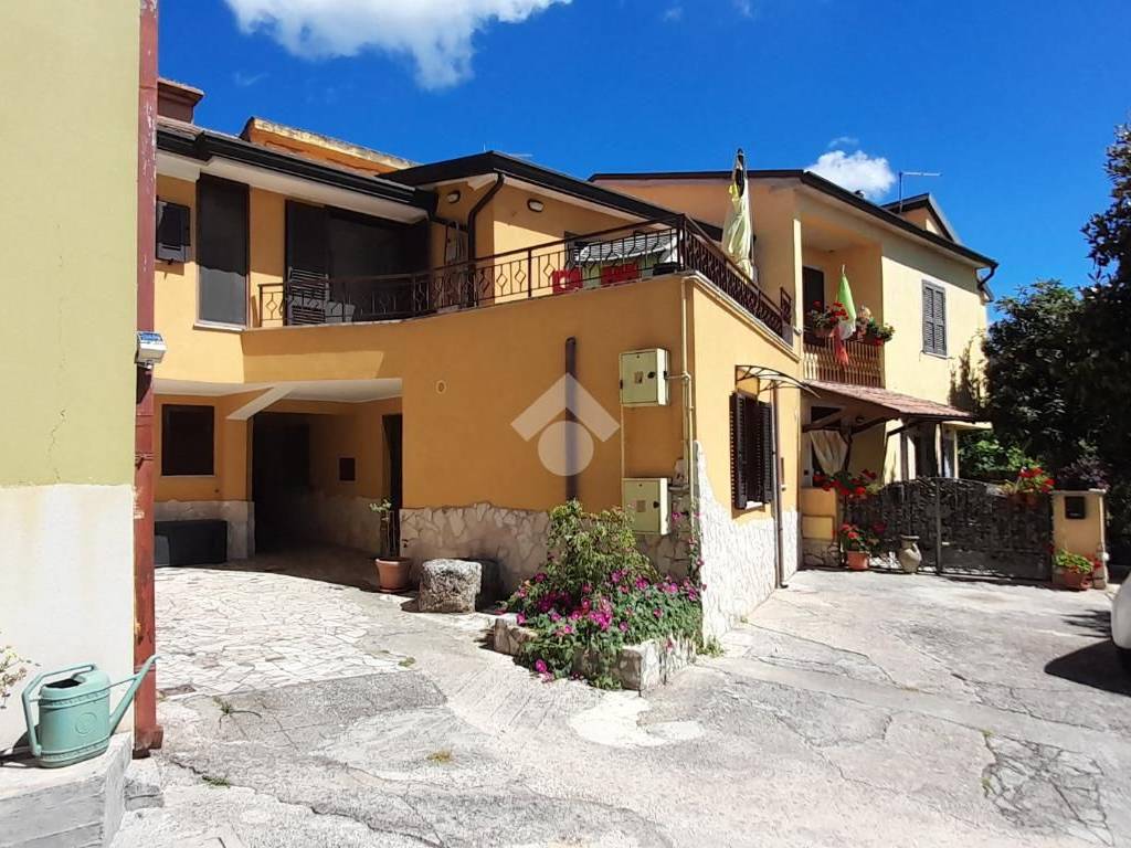Casa indipendente a Alatri in Via Fontana Vecchia, 9 - Foto 2