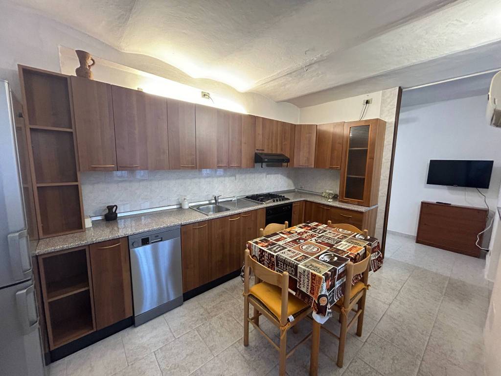 Appartamento a Somma lombardo in Via Don Eugenio Assi, 2 - Foto 2