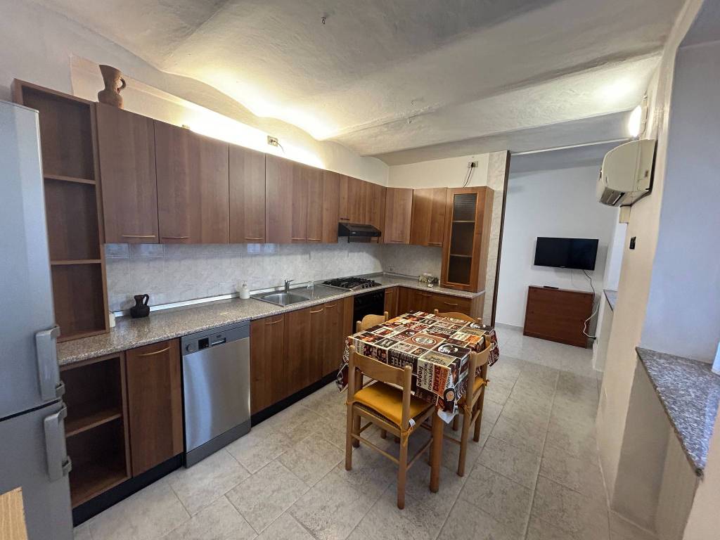 Appartamento a Somma lombardo in Via Don Eugenio Assi, 2 - Foto 3