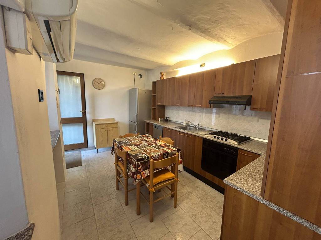 Appartamento a Somma lombardo in Via Don Eugenio Assi, 2 - Foto 5