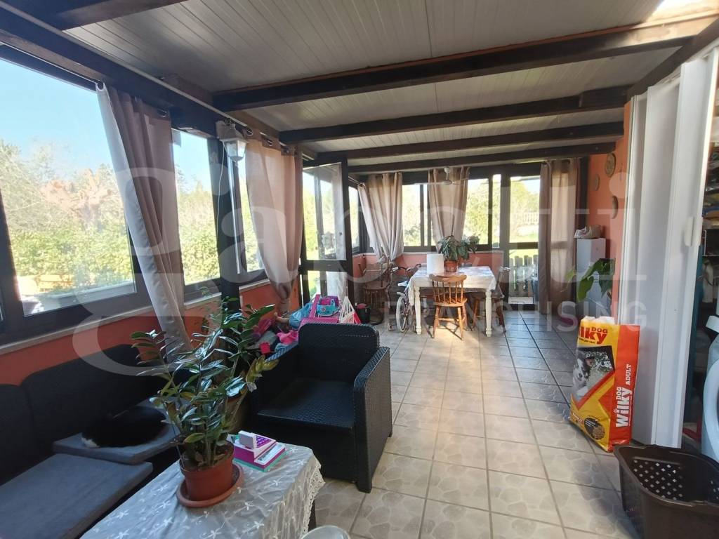 Villa a Aprilia in Via Stromboli, 41 - Foto 3