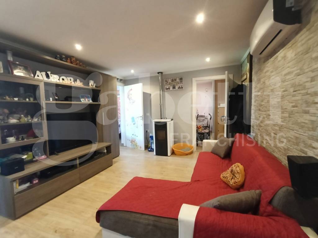 Villa a Aprilia in Via Stromboli, 41 - Foto 5
