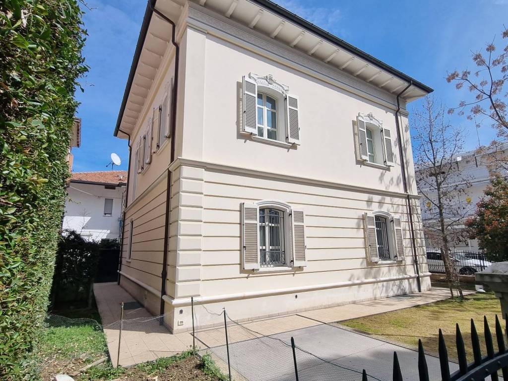 Villa a Riccione in Viale Fiume - Foto 3