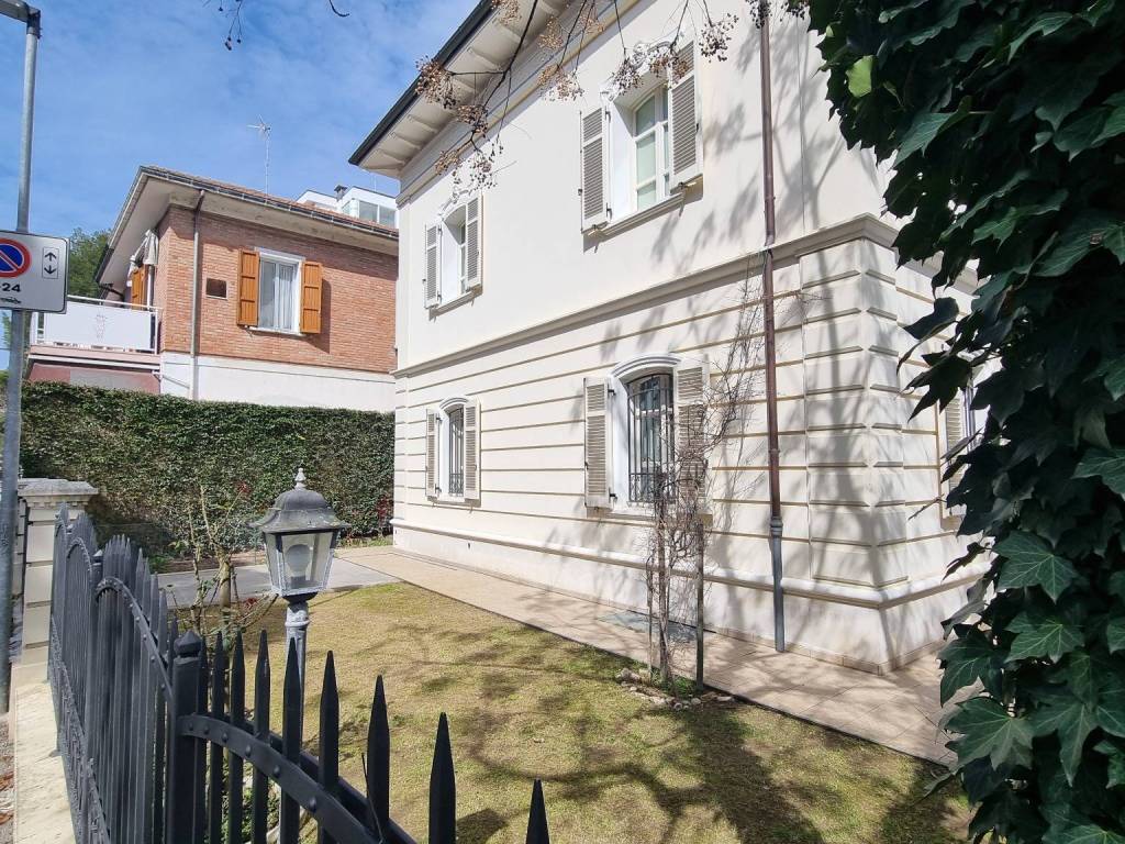 Villa a Riccione in Viale Fiume - Foto 5