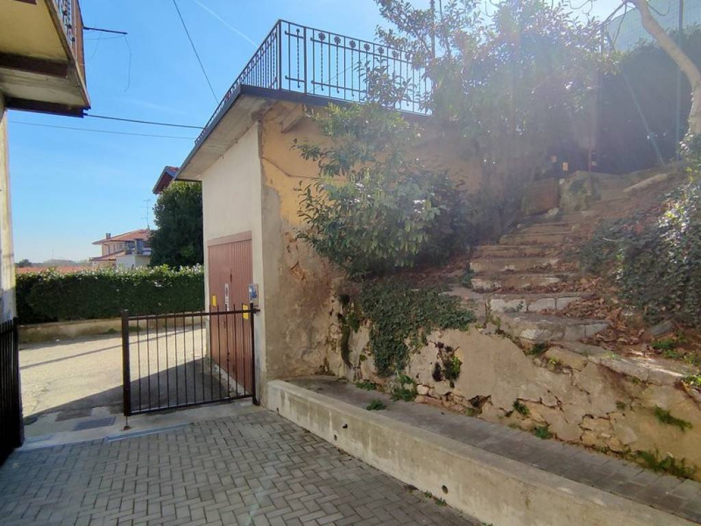 Box / garage a Carnago in Via Roma, 9 - Foto 3
