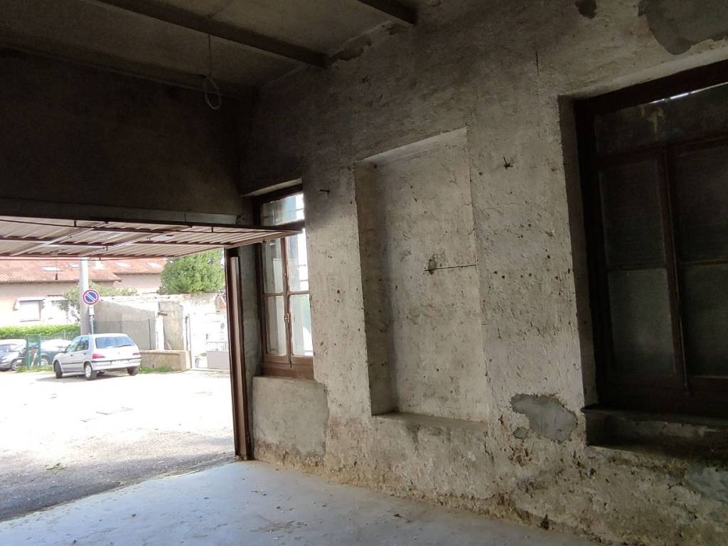 Box / garage a Carnago in Via Roma, 9 - Foto 5
