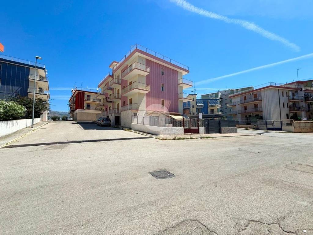Immobile a Manfredonia in MANFREDONIA Via Don Silvestro Mastrobuoni, 4 - Foto 3