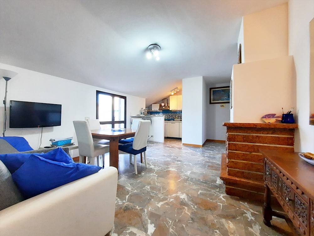 Attico / mansarda a Alba adriatica in Via Abruzzo, 142 - Foto 2