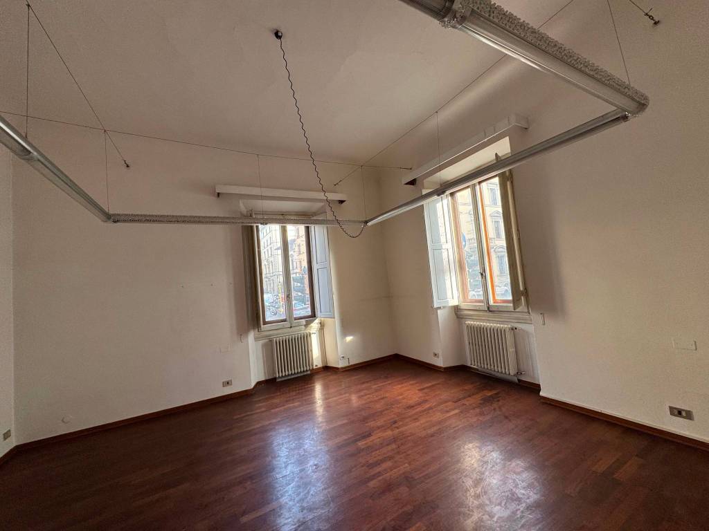 Appartamento a Firenze in Piazza della Libertà, 1 - Foto 2