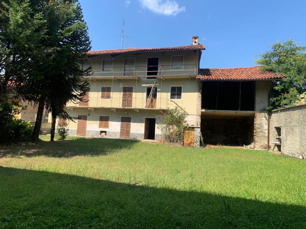 Casa indipendente a Zimone in Via Piverone, 3 - Foto 2