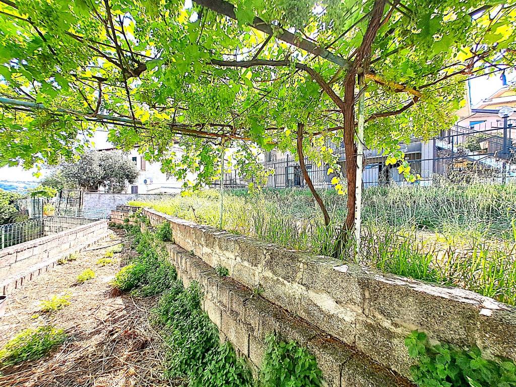 Appartamento a Chieti in VIA DEI PELIGNI , 39 - Foto 2