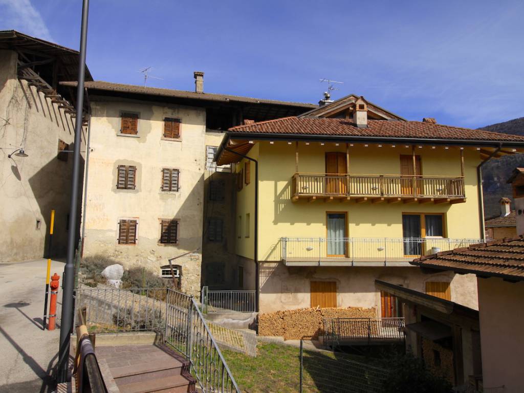 Casa indipendente a Stenico in Via corso 3 novembre 4 - Foto 2