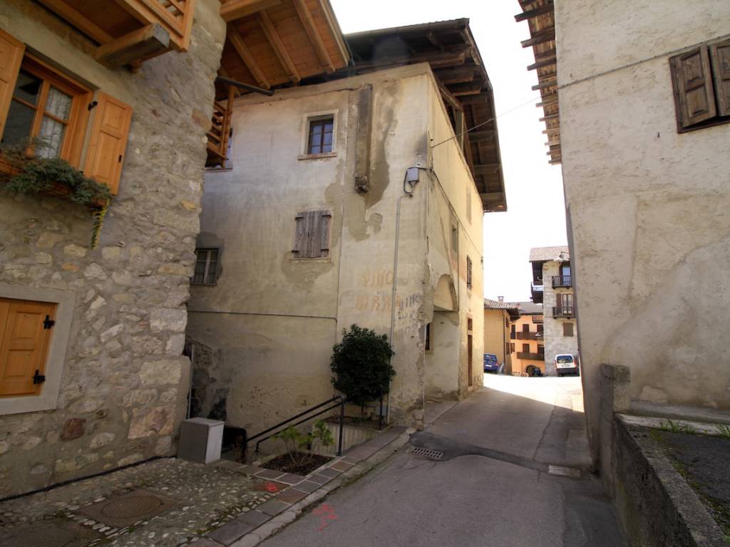 Casa indipendente a Stenico in Via corso 3 novembre 4 - Foto 4