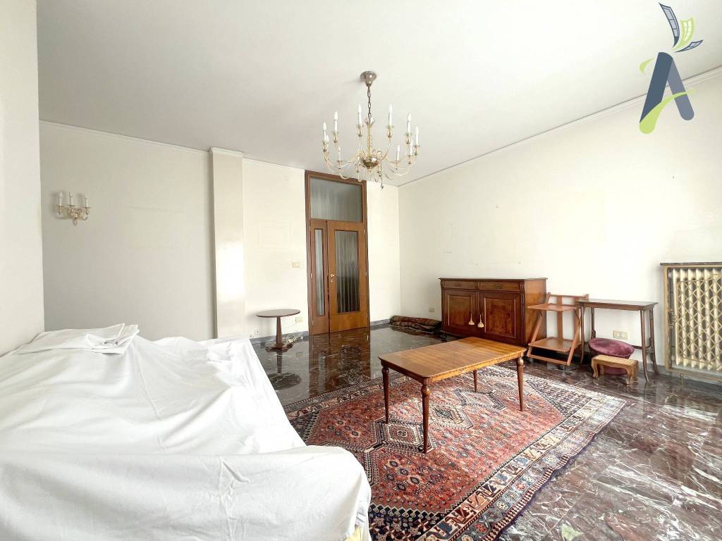 Appartamento a Venezia in Viale Giuseppe Garibaldi, 49 - Foto 2