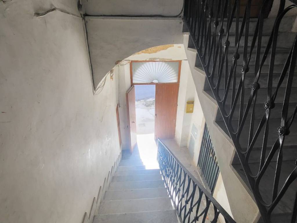 Appartamento a Montalto uffugo in Piazza Enrico Bianco - Foto 3