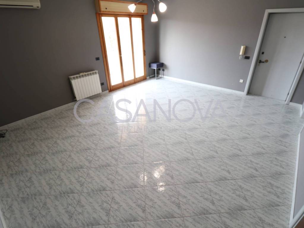 Appartamento a Mosciano sant'angelo in Via Umberto Terracini, 23 - Foto 4