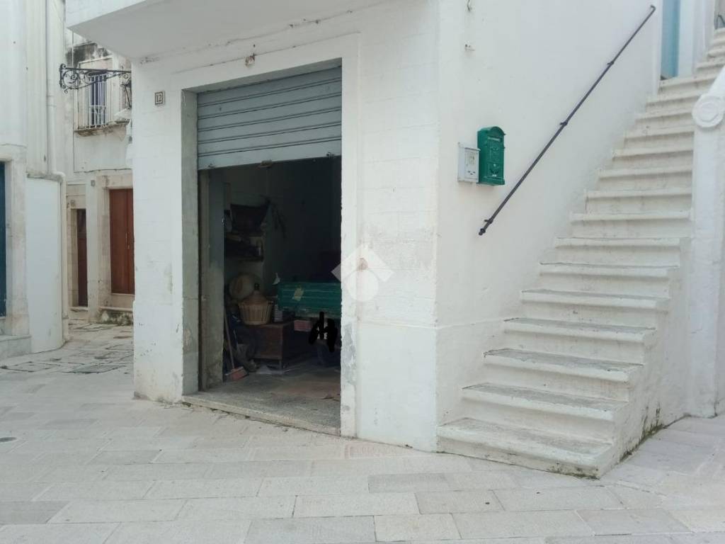 Box / garage a Martina franca in PIAZZETTA CONTE UGOLINO, 1 - Foto 3