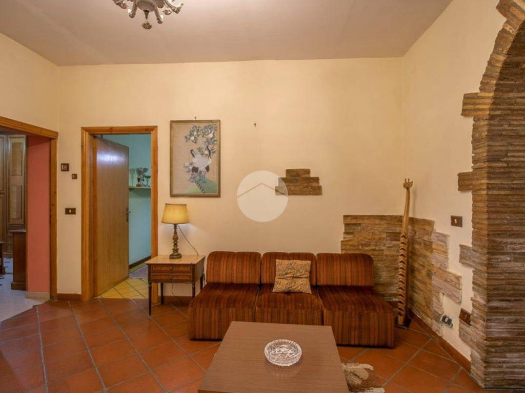 Appartamento a Collevecchio in VIA GENERALE E. PEZZI, 18 - Foto 4