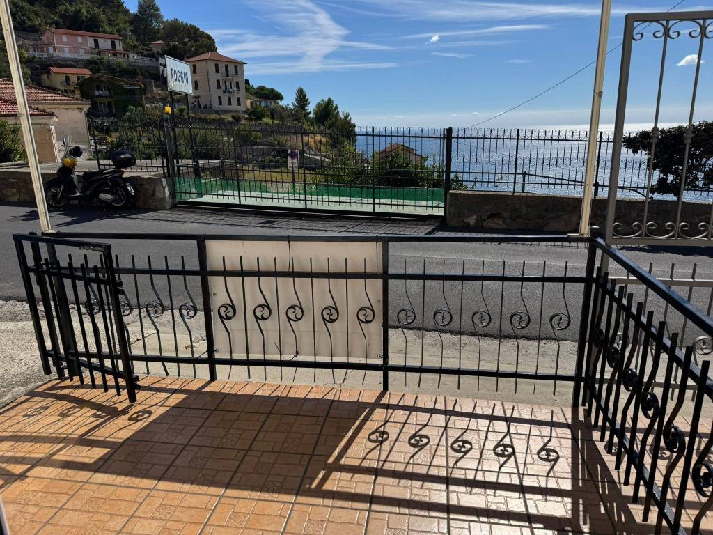 Appartamento a Sanremo in Via Val D'Olivi, 379 - Foto 3