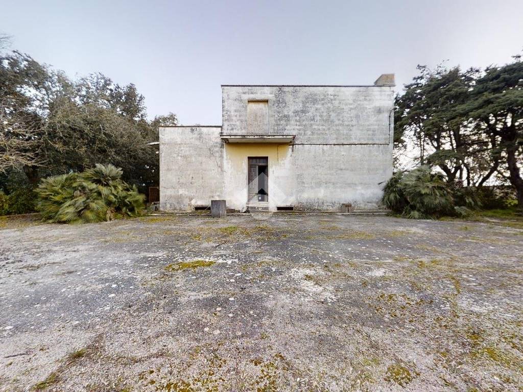Villa a Brindisi in Strada Statale 16 - Foto 3